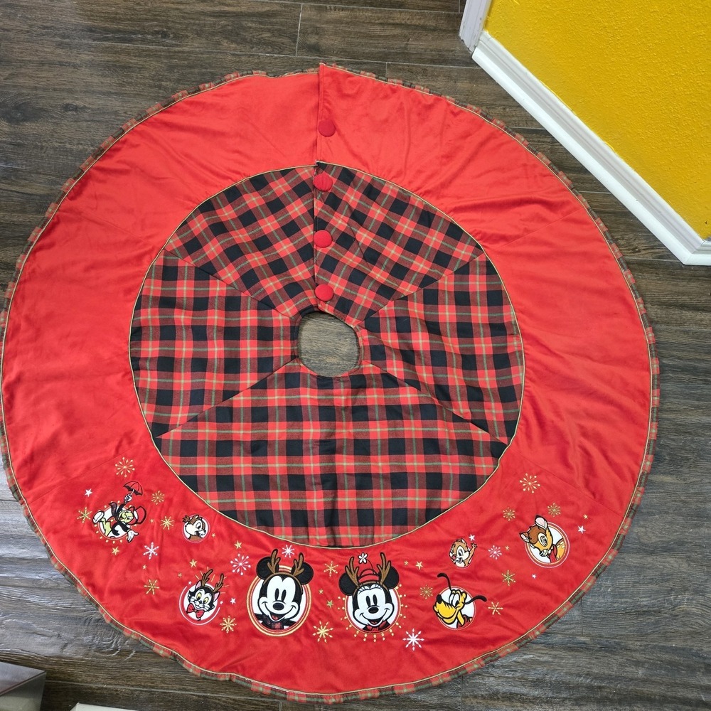 Disney Parks Mickey Mouse and Friends Christmas Tree Skirt Vintage RARE HTF 52"